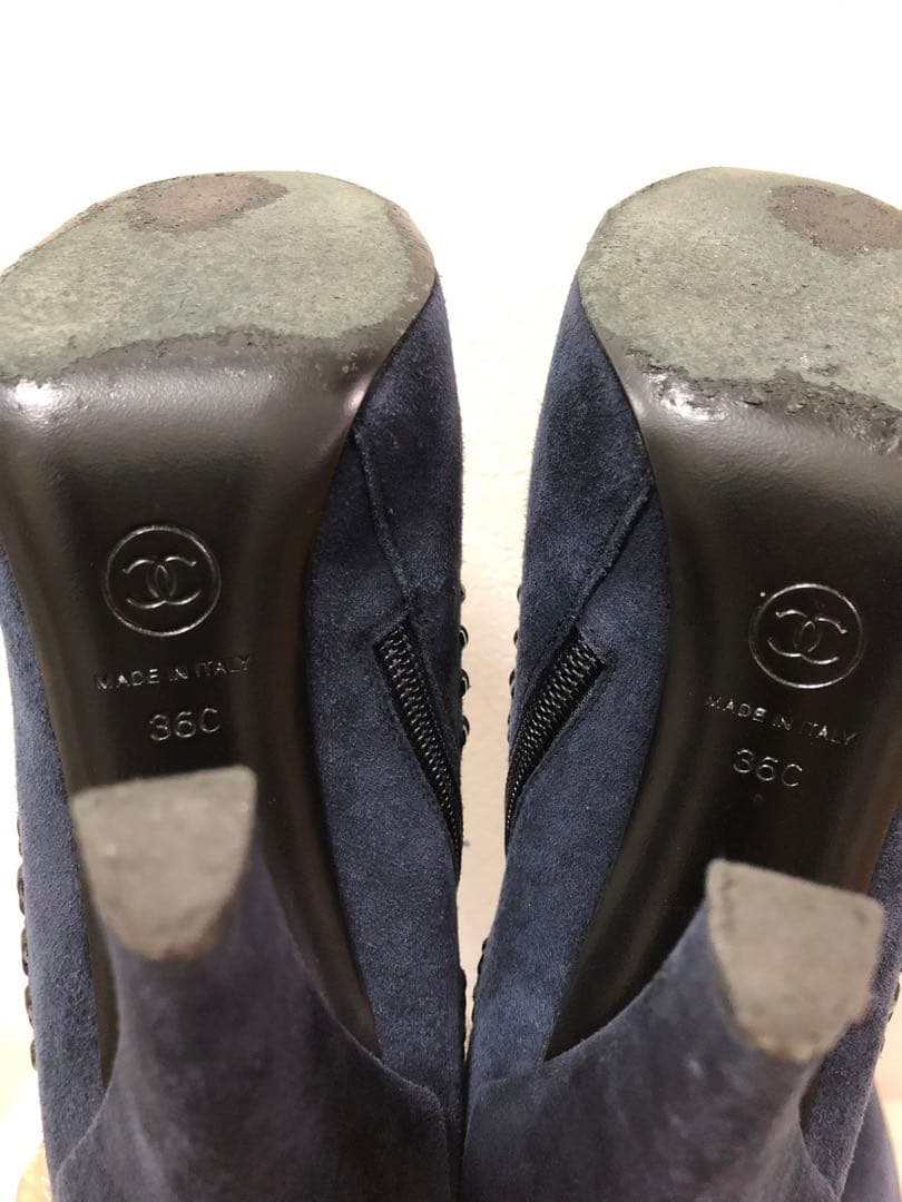 美品【CHANEL】ネイビー スエード ヒールブーツ　36サイズ