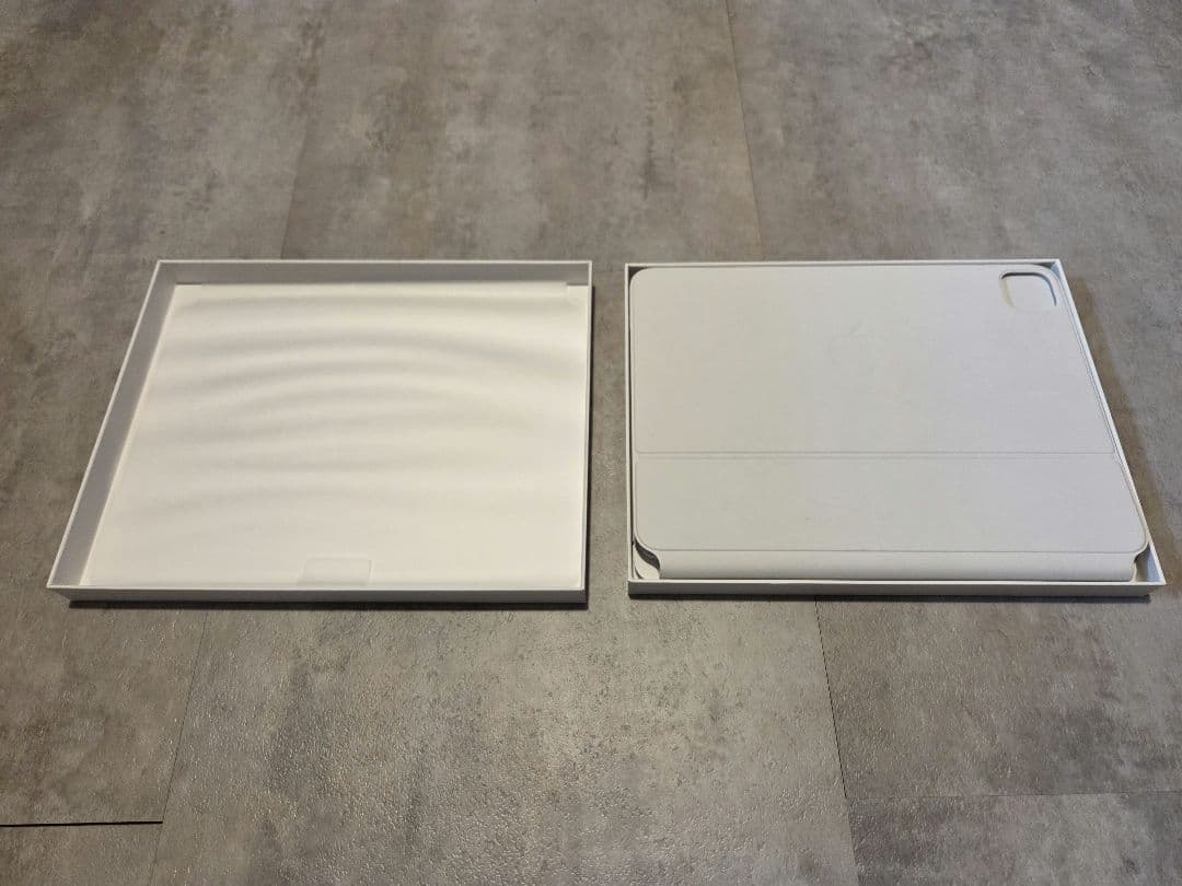 【美品】Apple iPad Magic Keyboard 日本語配列