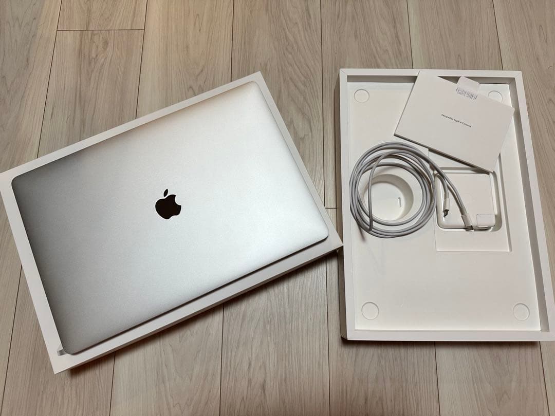 MacBookPro2019 16インチ 32GB SSD1TB &カバー