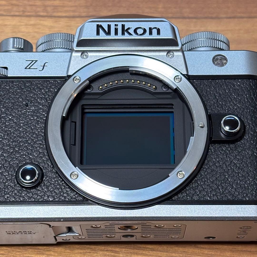 美品 ニコン Zf シルバー ボディ