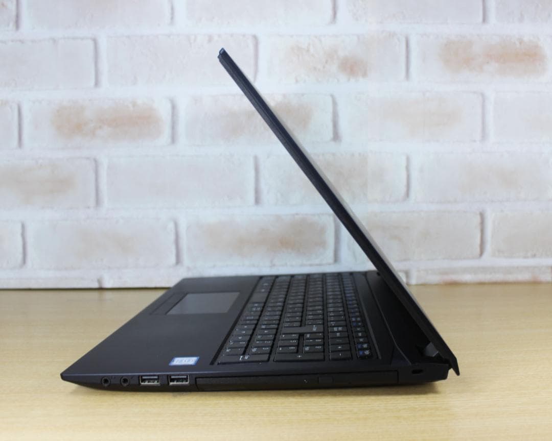 第8世代 Core i5✨SSD ノートパソコン オフィス付 Windows11