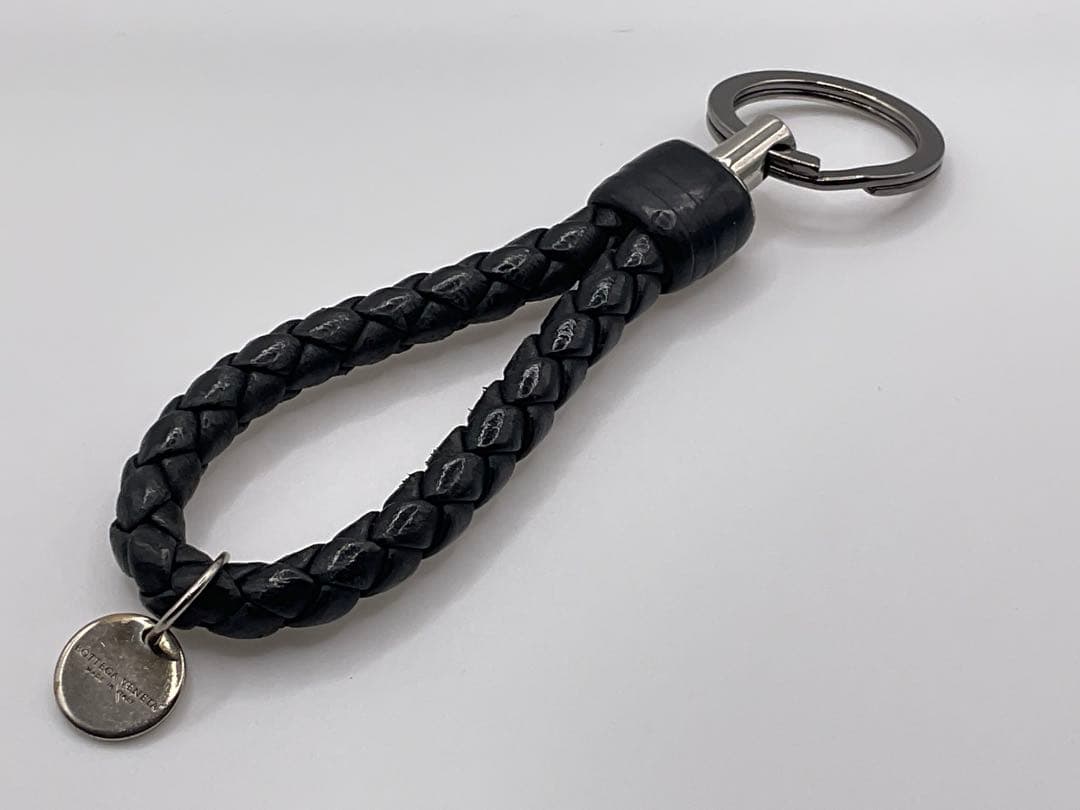 BOTTEGA VENETA ボッテガヴェネタ イントレチャート キーリング　黒