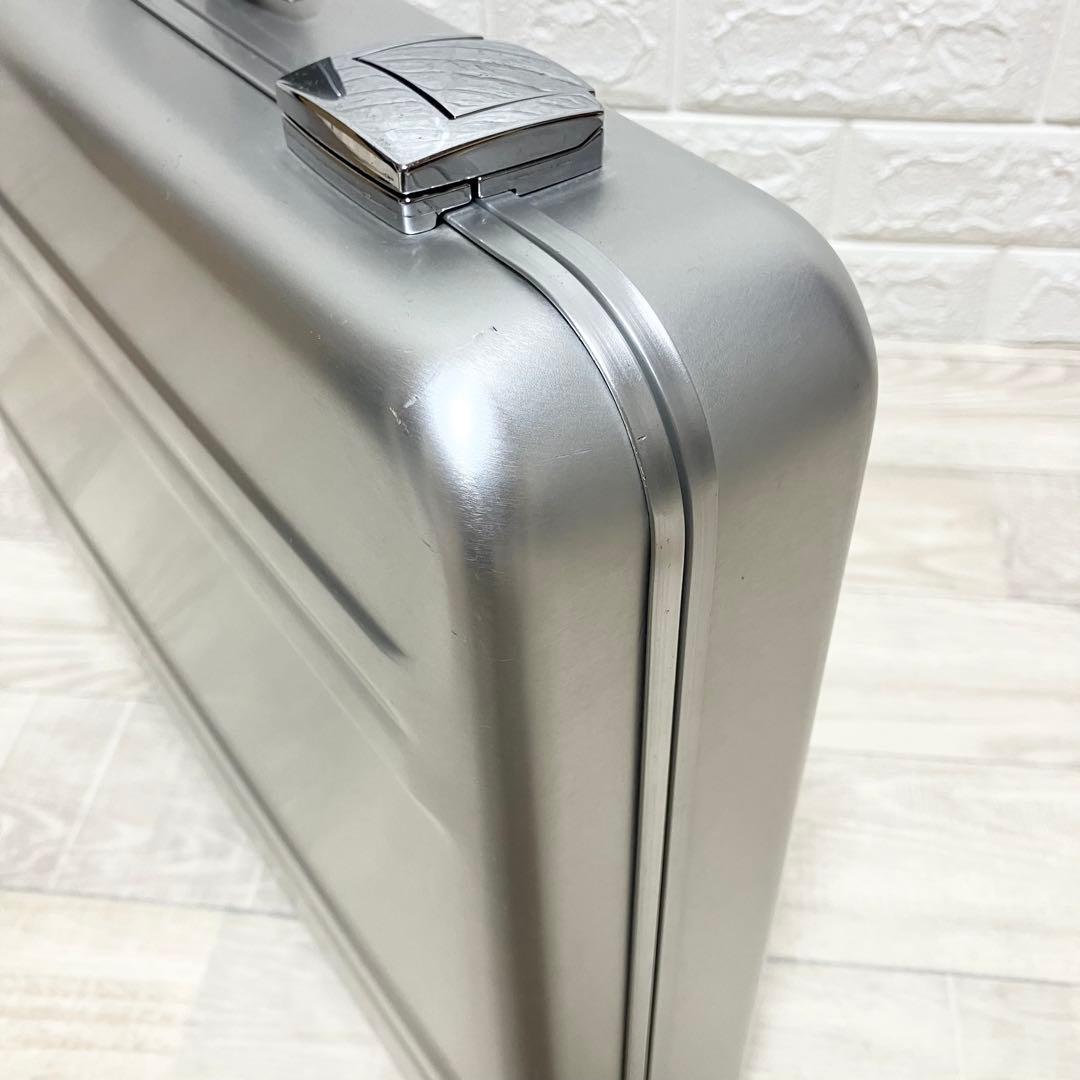 ゼロハリバートン　エリート　アタッシュケース　ZERO HALLIBURTON