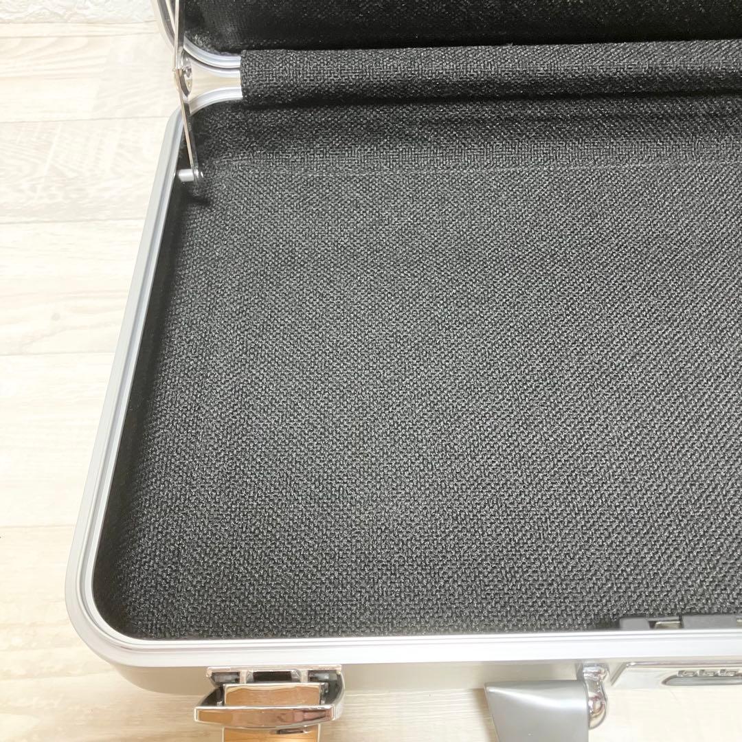 ゼロハリバートン　エリート　アタッシュケース　ZERO HALLIBURTON