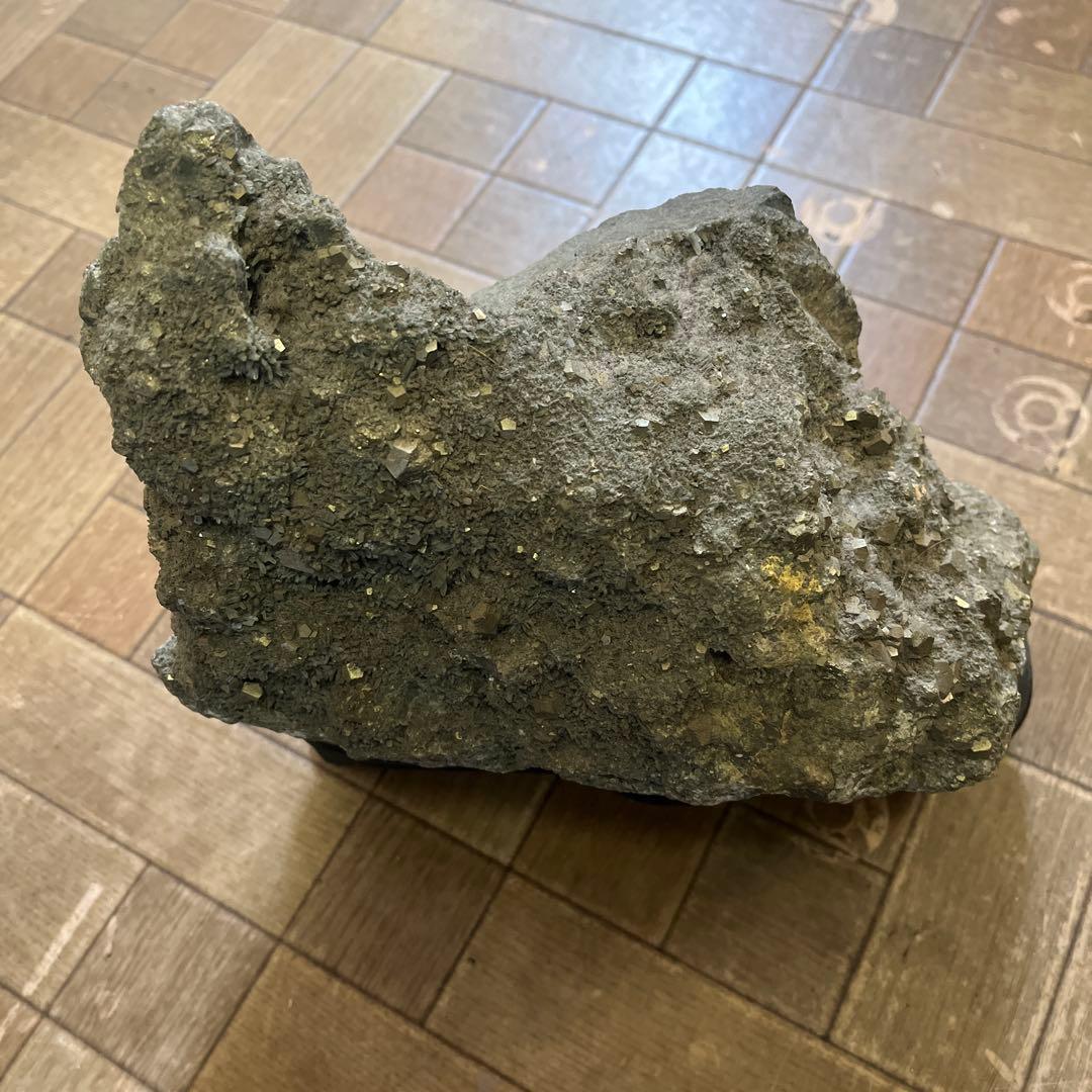 自然の金属光沢岩石置物