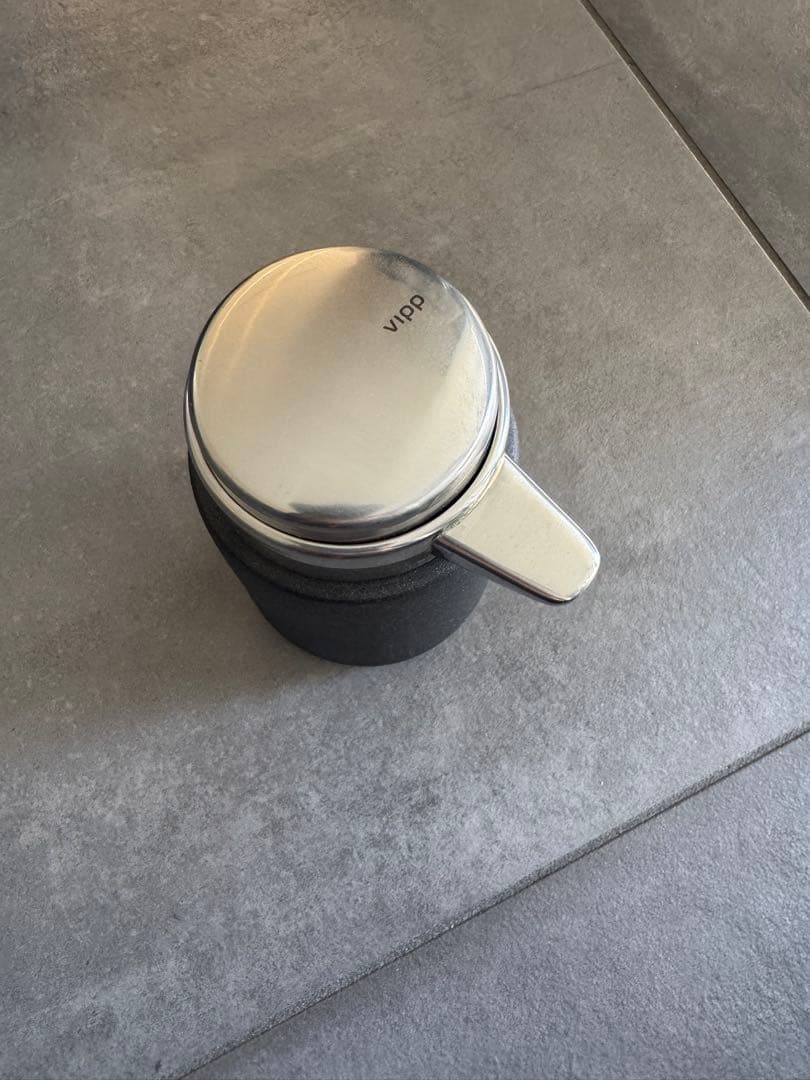 Vipp ソースディスペンサー　マットブラック　デンマーク　インテリア