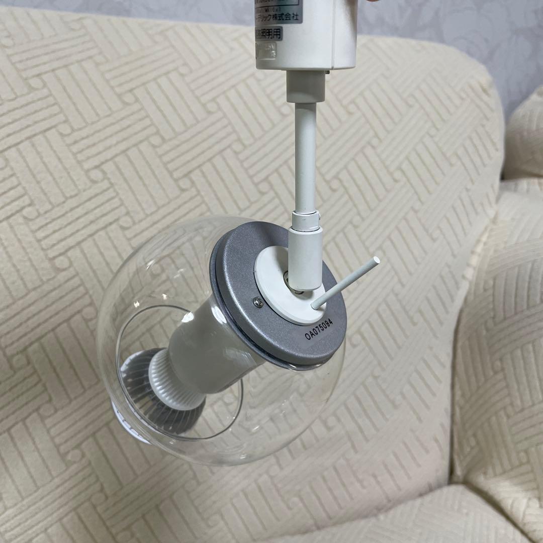 【中古】スポットライト5台　ガラスセード付き　LEDランプつき