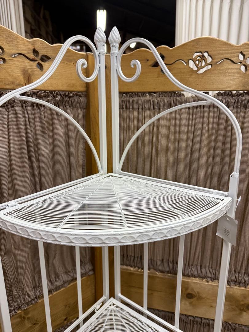 アクシス アイアンコーナーシェルフ ラック ホワイト 未使用新品 店舗や事務所に