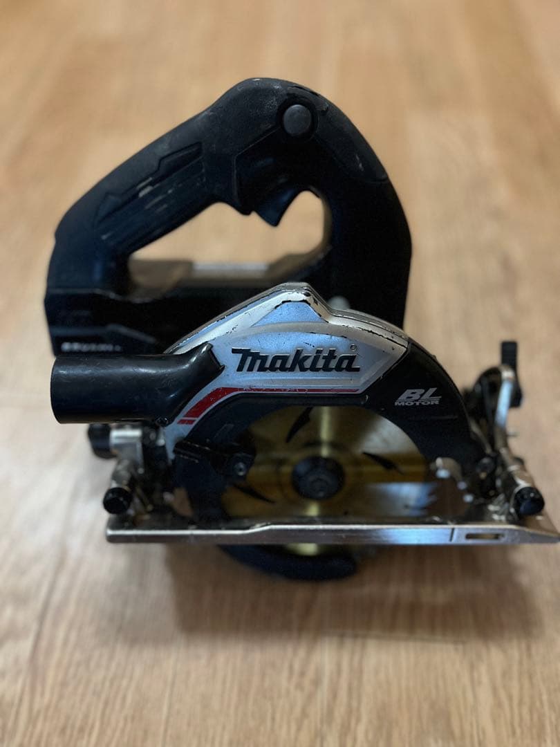 マキタ 充電マルノコ　18v バッテリー1個付き