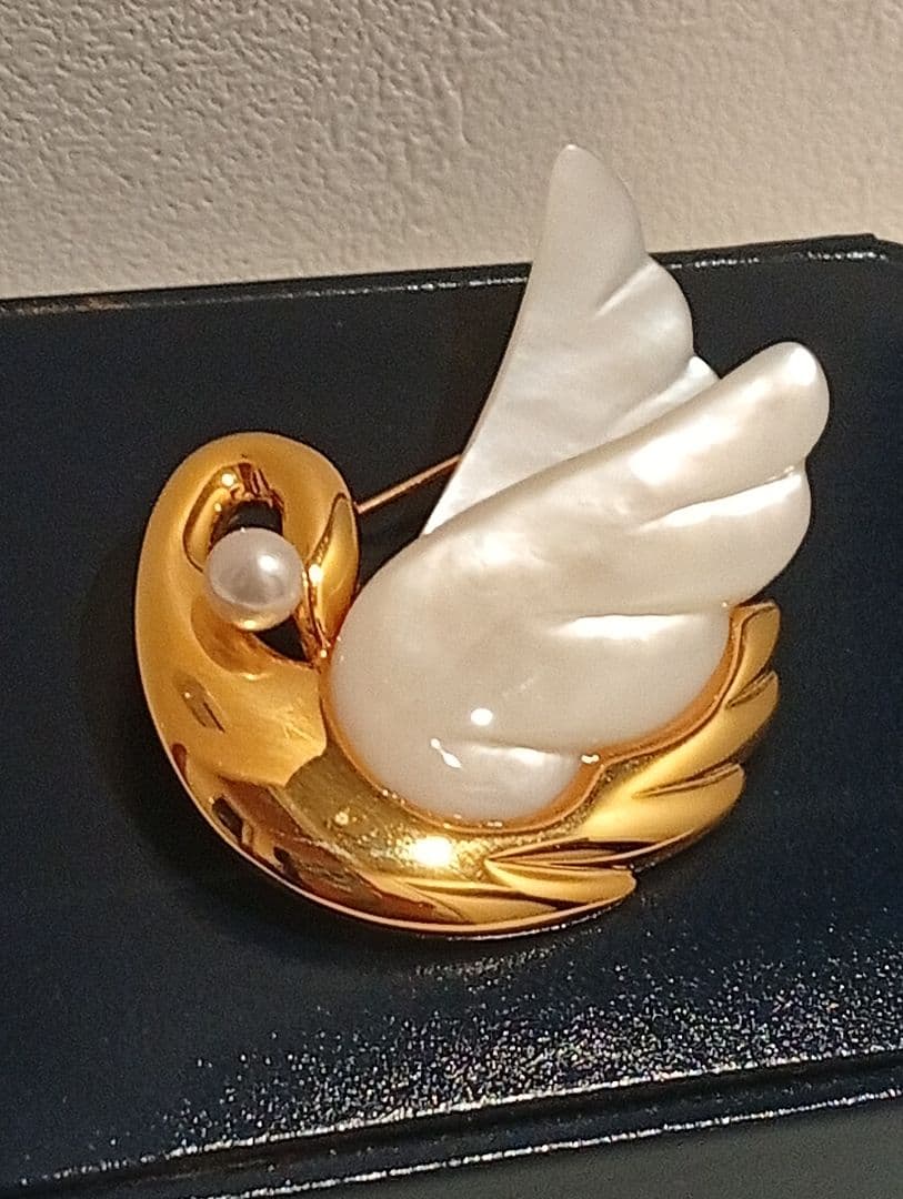 【ほぼ未使用】TASAKI タサキ ブローチ スワン 本真珠 アコヤ真珠 パール