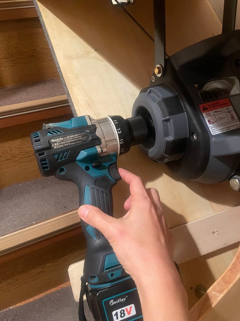 【電動階段昇降機・エスカレーター】中型犬・大型犬OK ストレスない優れ物！