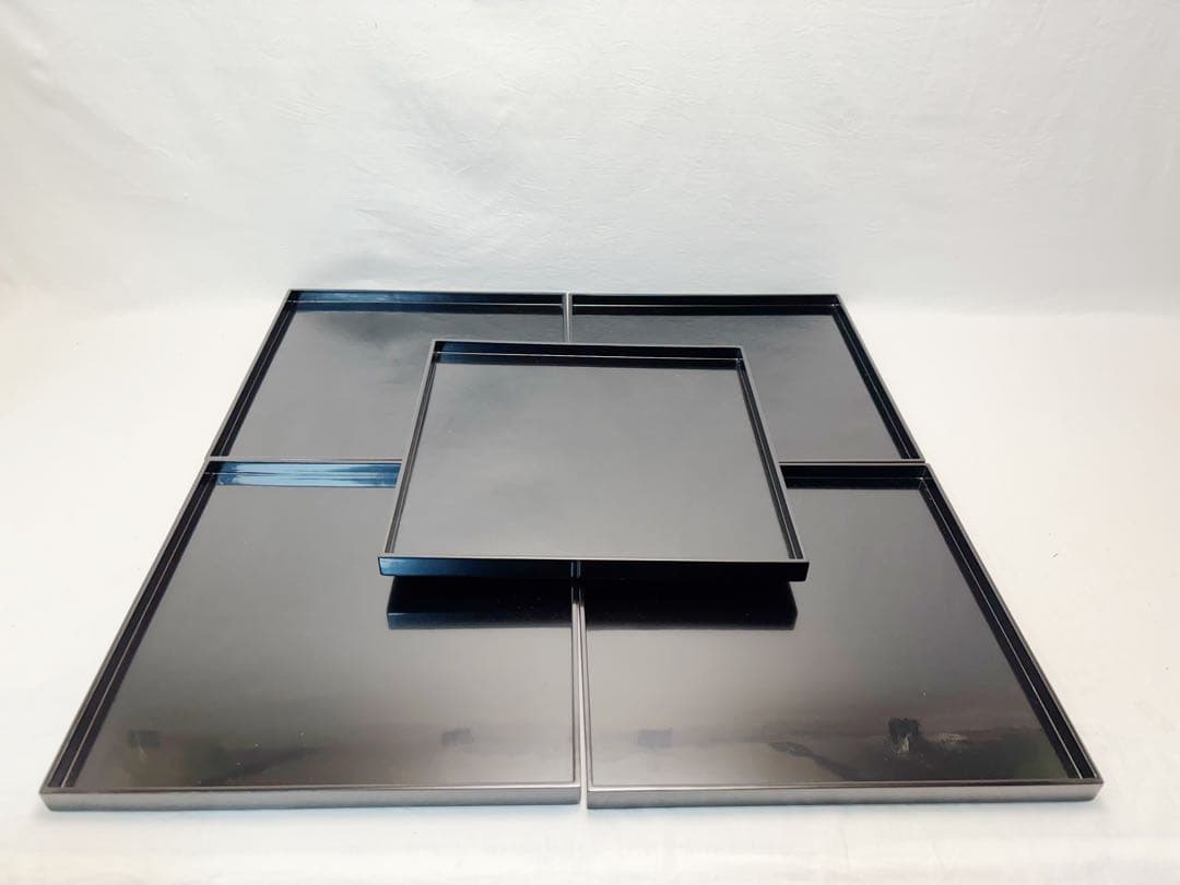 ほぼ未使用 懐石道具 輪島塗り 木製黒真塗 会席膳 四方膳 5客揃 銘々盆