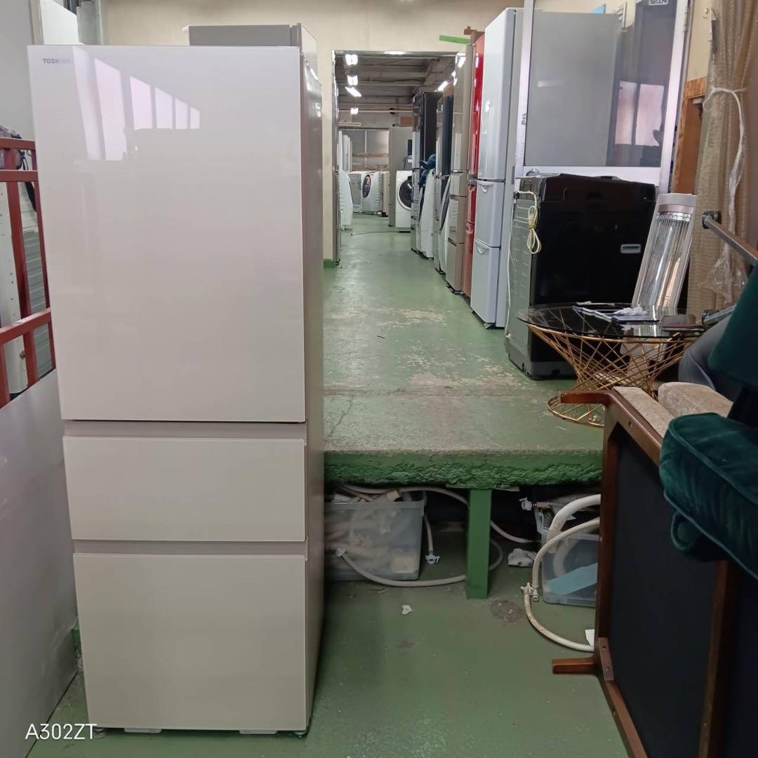445 東芝　23年　大型冷蔵庫　300L強　小型　家庭用　右開き　自動製氷