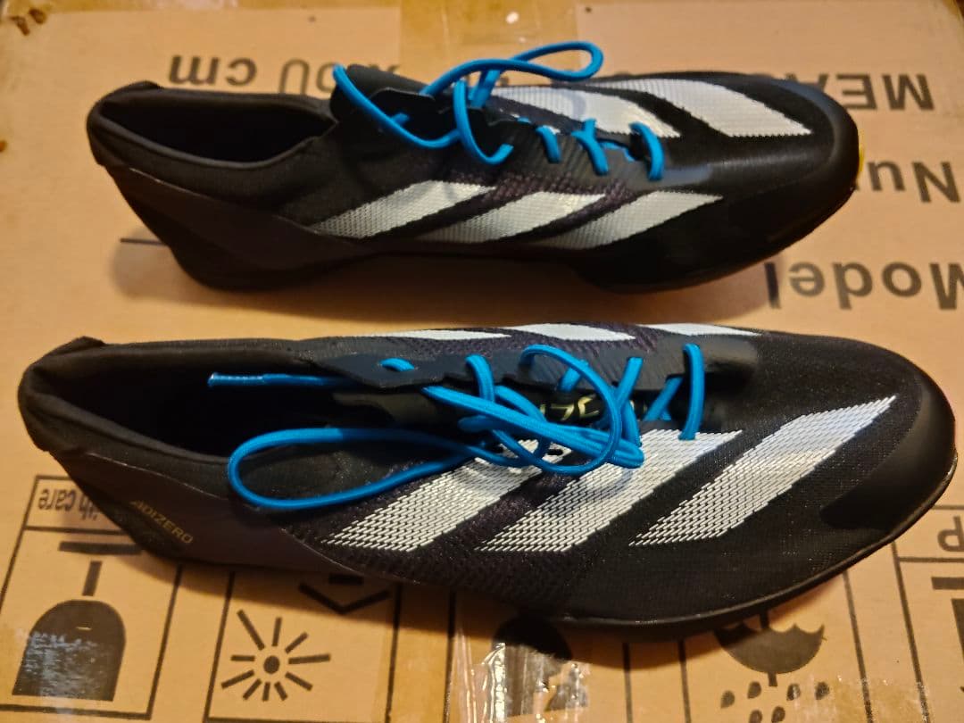 アディゼロ フィネス 27.5cm