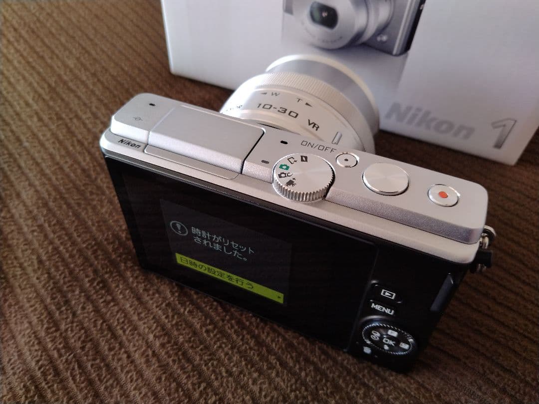 【ほぼ未使用】Nikon 1 J4 MODEL Zoom Lens Kit 純正