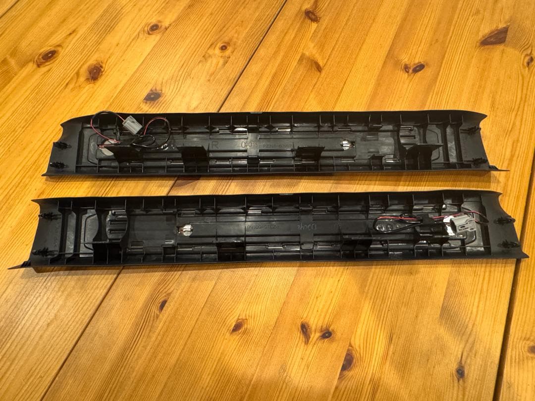 TOYOTA LAND CRUISER ドアシルガード 2個セット