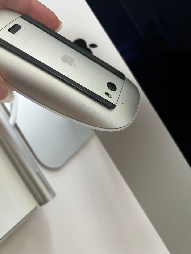 i MAC 21.5インチ LEDバックライトディスプレイ 2013