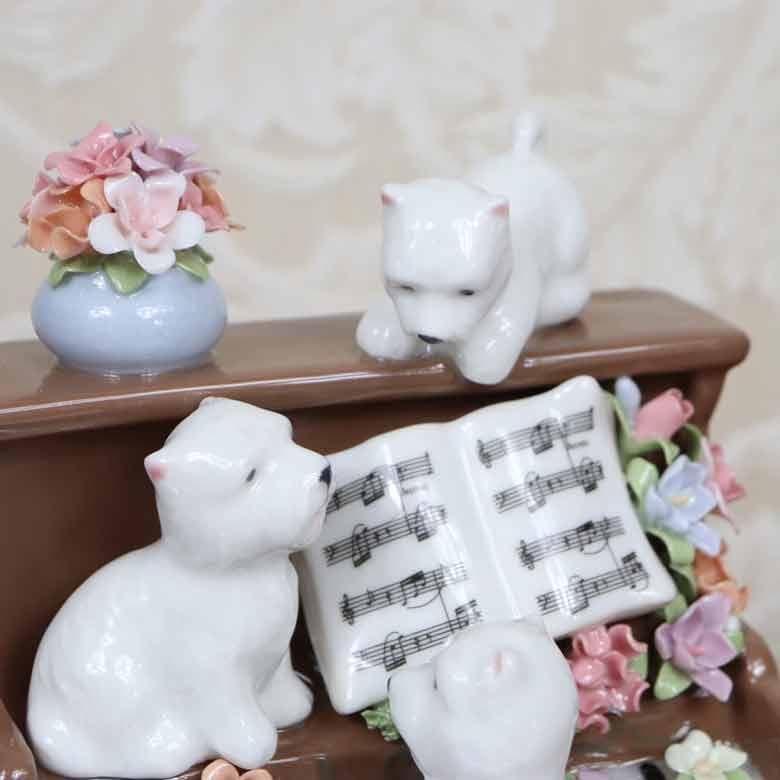 オルゴール ピアノと3匹の犬 陶磁器 キャロルキング 君の友だち