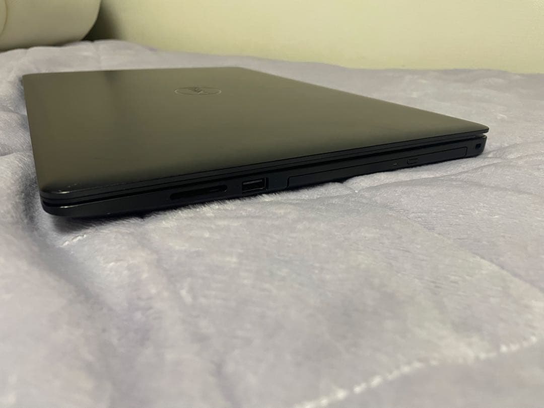 DELL Inspiron 15 3575 ノートPC