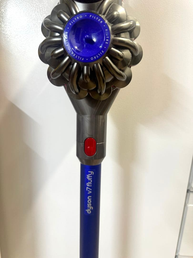 Dyson v7 fluffy コードレス掃除機