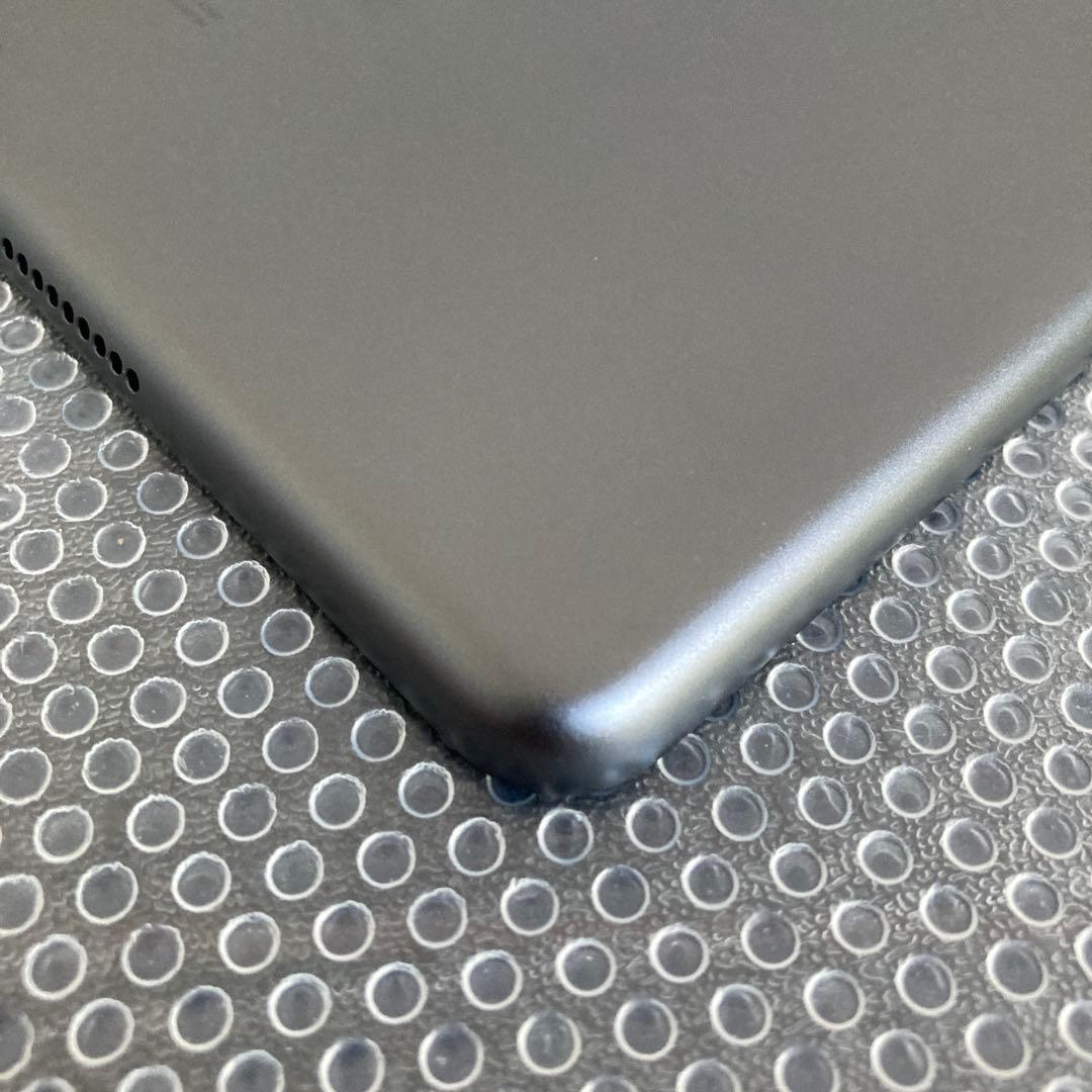 3250【早い者勝ち】iPad7 第7世代 32GB WIFIモデル☆