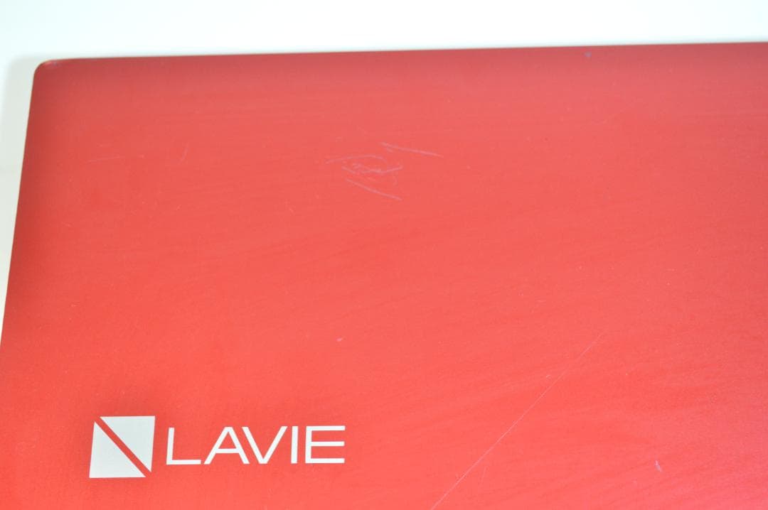 レッドLAVIE第8世代i7/20G/SSD1TB+HDD1TB/BD再生