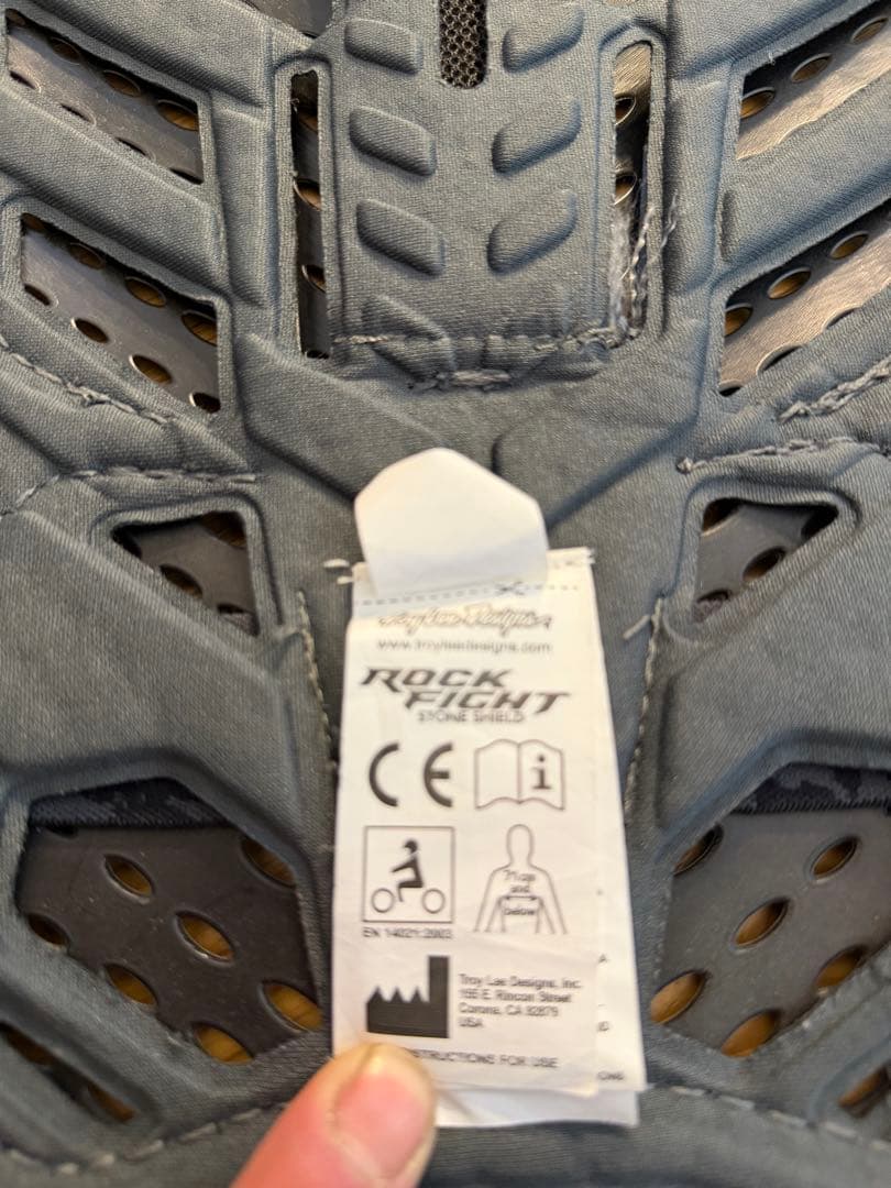 トロイリーデザイン プロテクター