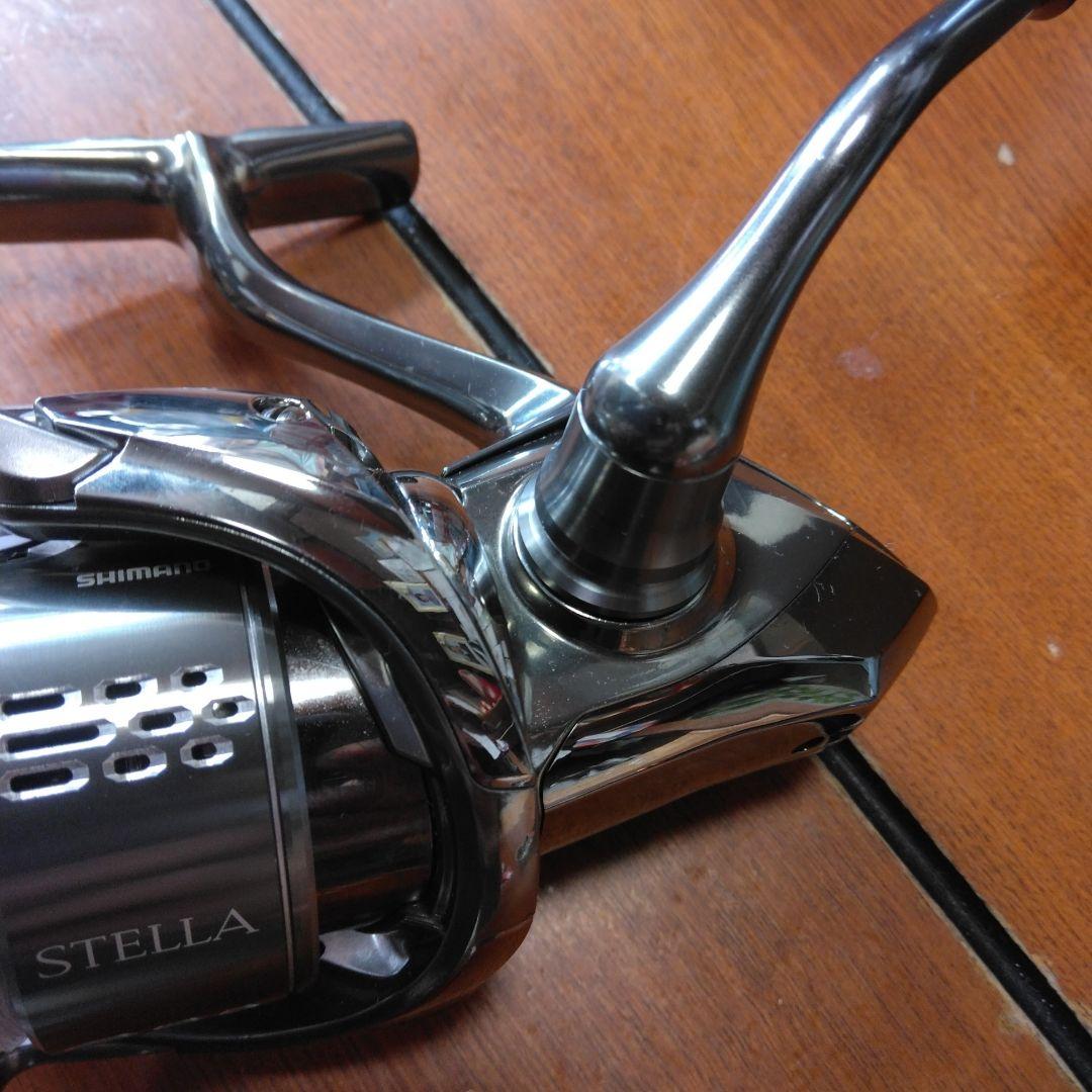 シマノ　18ステラ　美品　3000MHG バス　トラウト、シーバス　根魚