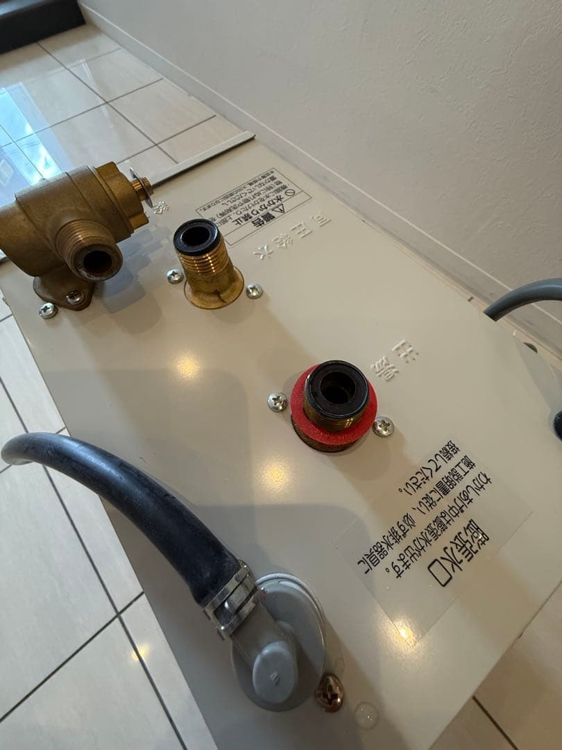 【綺麗め】LIXIL 小型電気温水器 EHPN-F6N3 貯湯量6L約6年使用