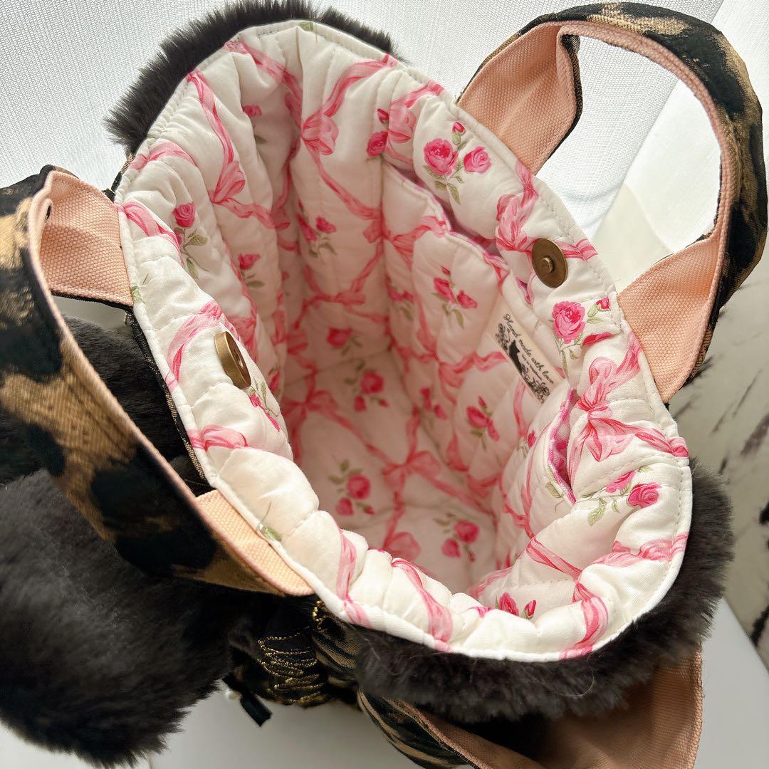 ね*】様 コヤンイサムチョン　バック　艶感ブラウン　花柄　ブラックファー