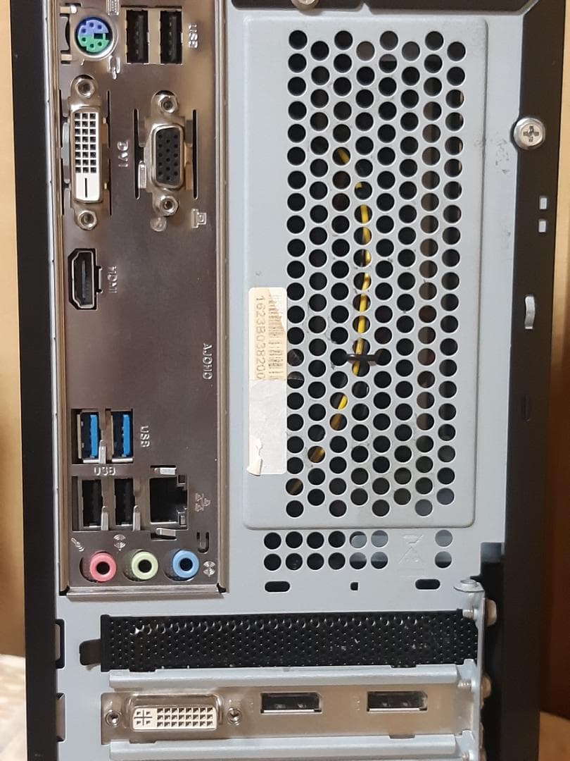 自作PC　i3 8100・8GB・SSD256GB・GTX745・Win11