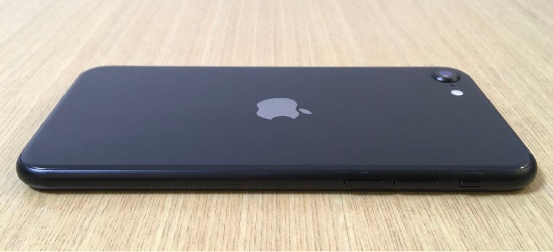 ジャンク品 iPhone SE 第2世代 128GB ブラック SIMフリー