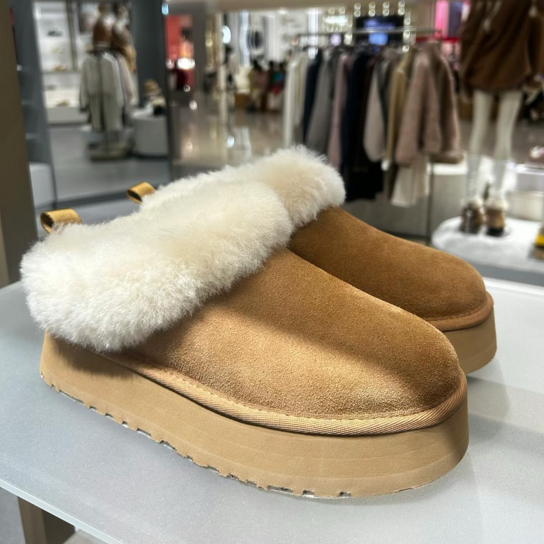 早い者勝ち！UGG ファー付きスエード厚底ムートンブーツ