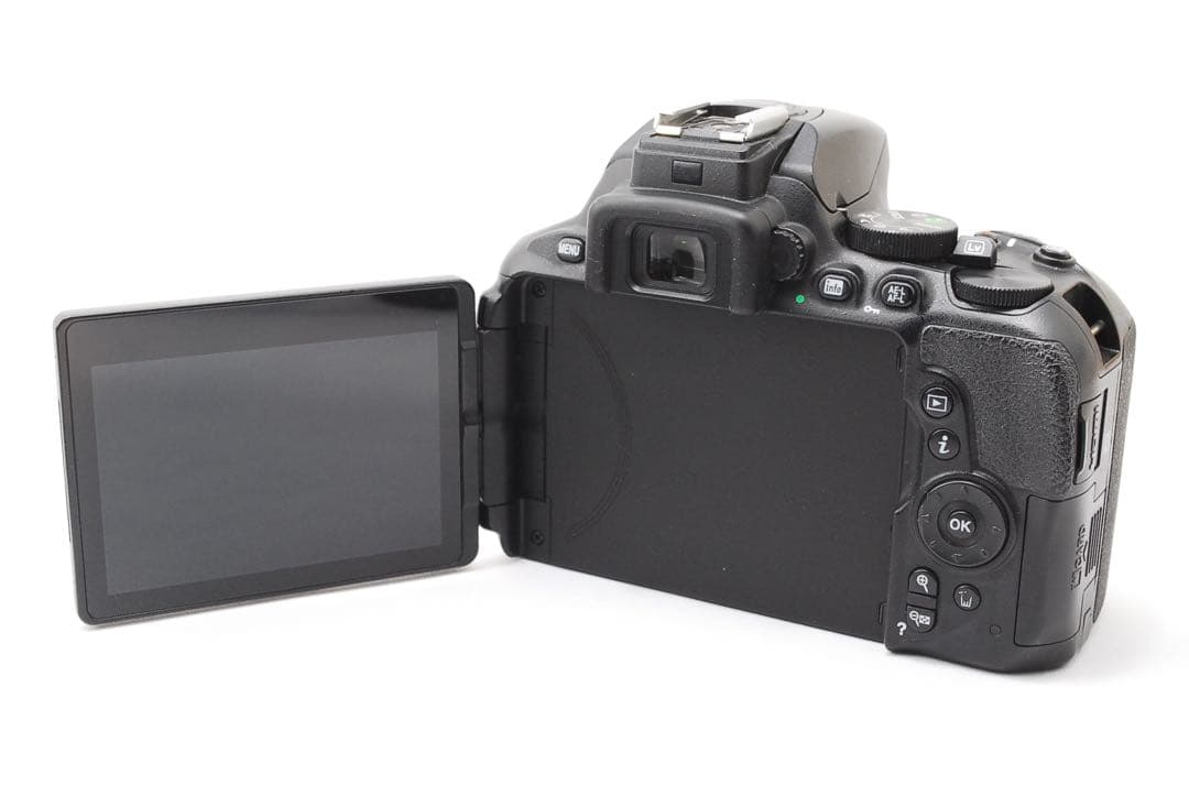 Nikon D5600✨Wi-Fi搭載機種 Bluetoothスマホ転送 高画質