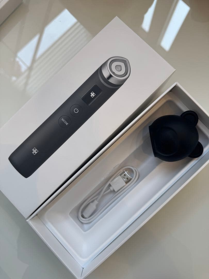 AGE-Rブースタープロ 1台6役高級エステケア 美顔器 メディキューブ