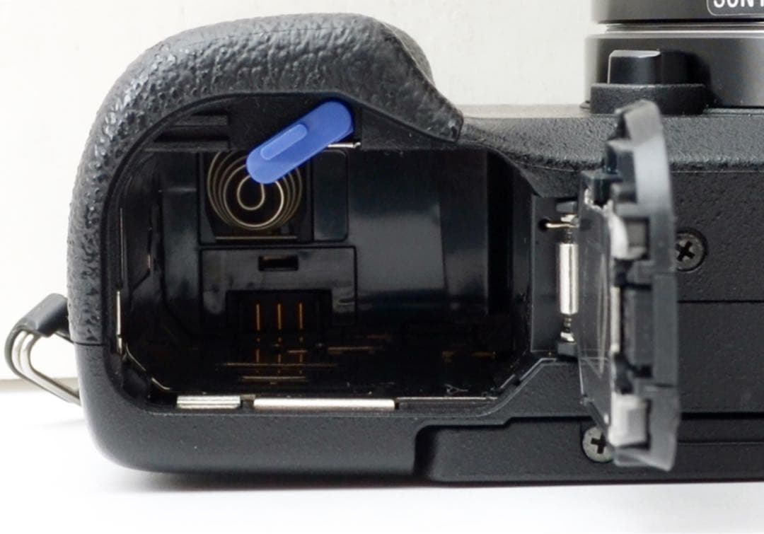 専用S数約2400回！SONY α5100★高性能ミラーレス★Wi-Fi内蔵