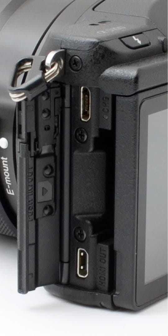 専用S数約2400回！SONY α5100★高性能ミラーレス★Wi-Fi内蔵