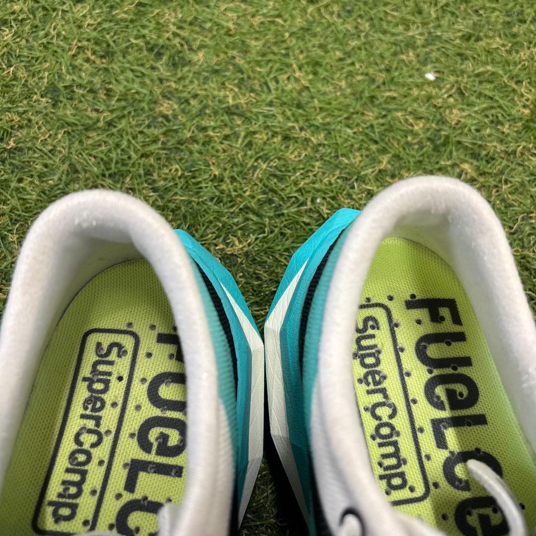 【即日発送】ニューバランス Fuelcell スーパーコンプエリートV4