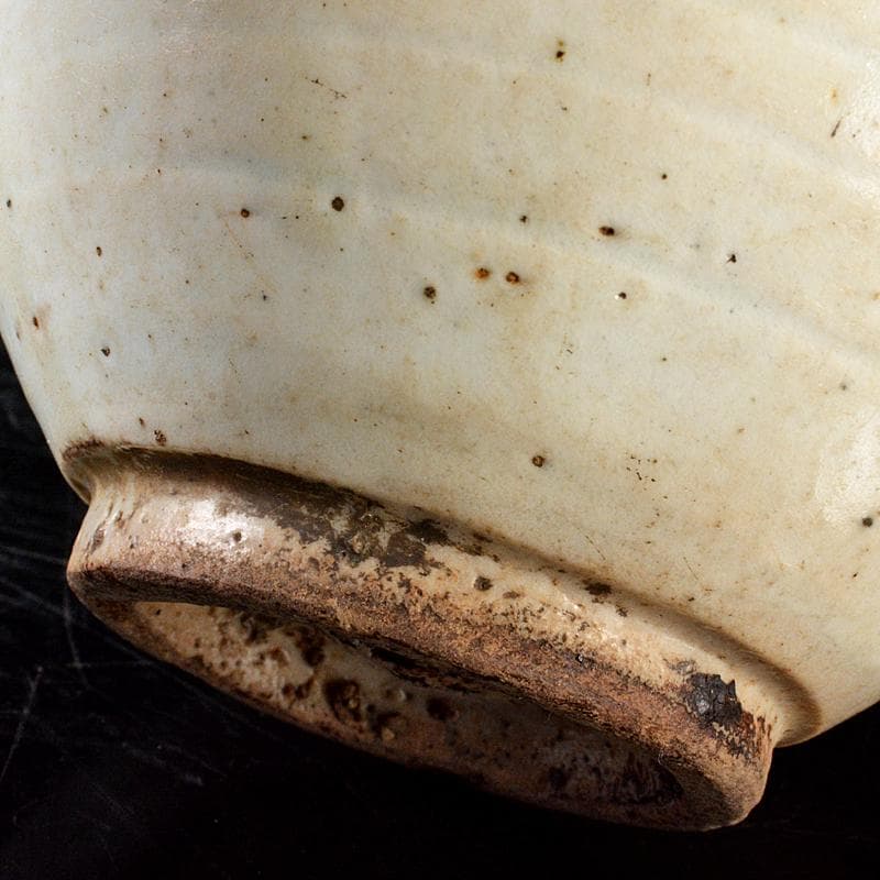 朝鮮美術　李朝　高麗白磁　染付　草文　小壷　M　R5738