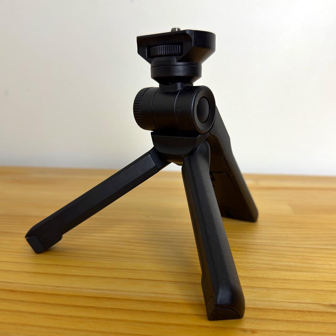 SONY VLOGCAM ZV-1G ＋ SmallRig木製カメラリグ付き