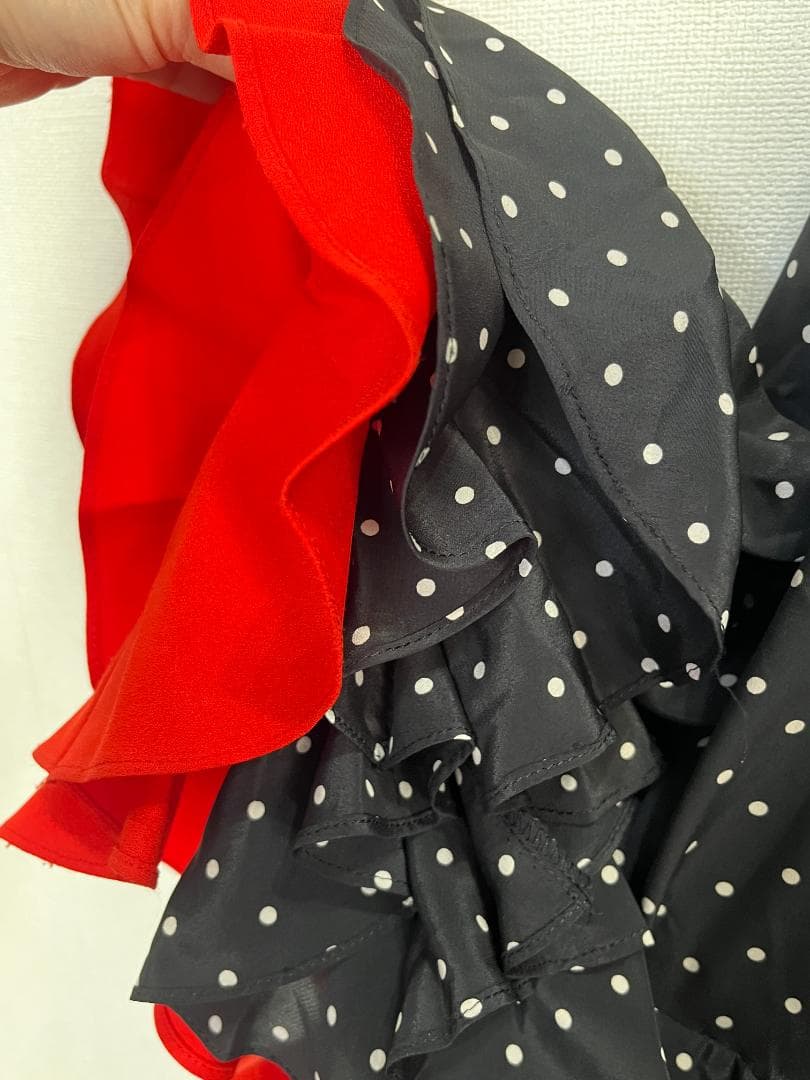 フラメンコ衣装 ツーピース ブラック×ホワイト水玉 レッドフリル