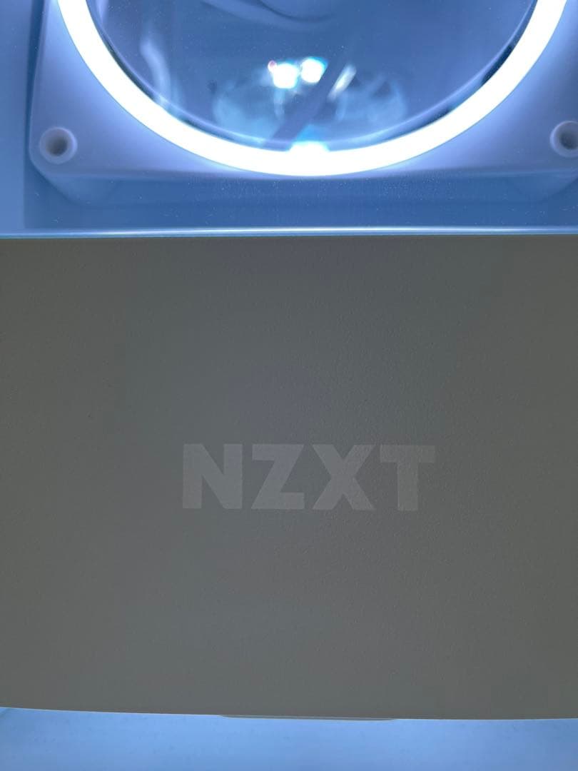 NZXT H5 Elite ケース RGBファンコントローラー付き