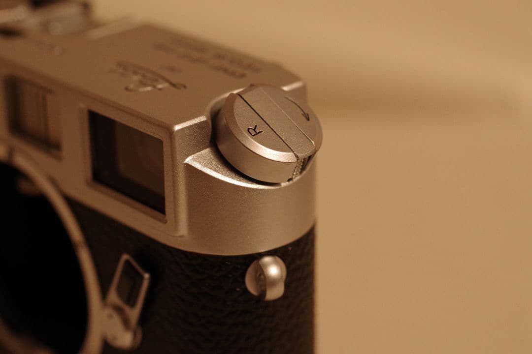 〈ご成約品〉　Leica M4 レンジファインダーカメラOH済