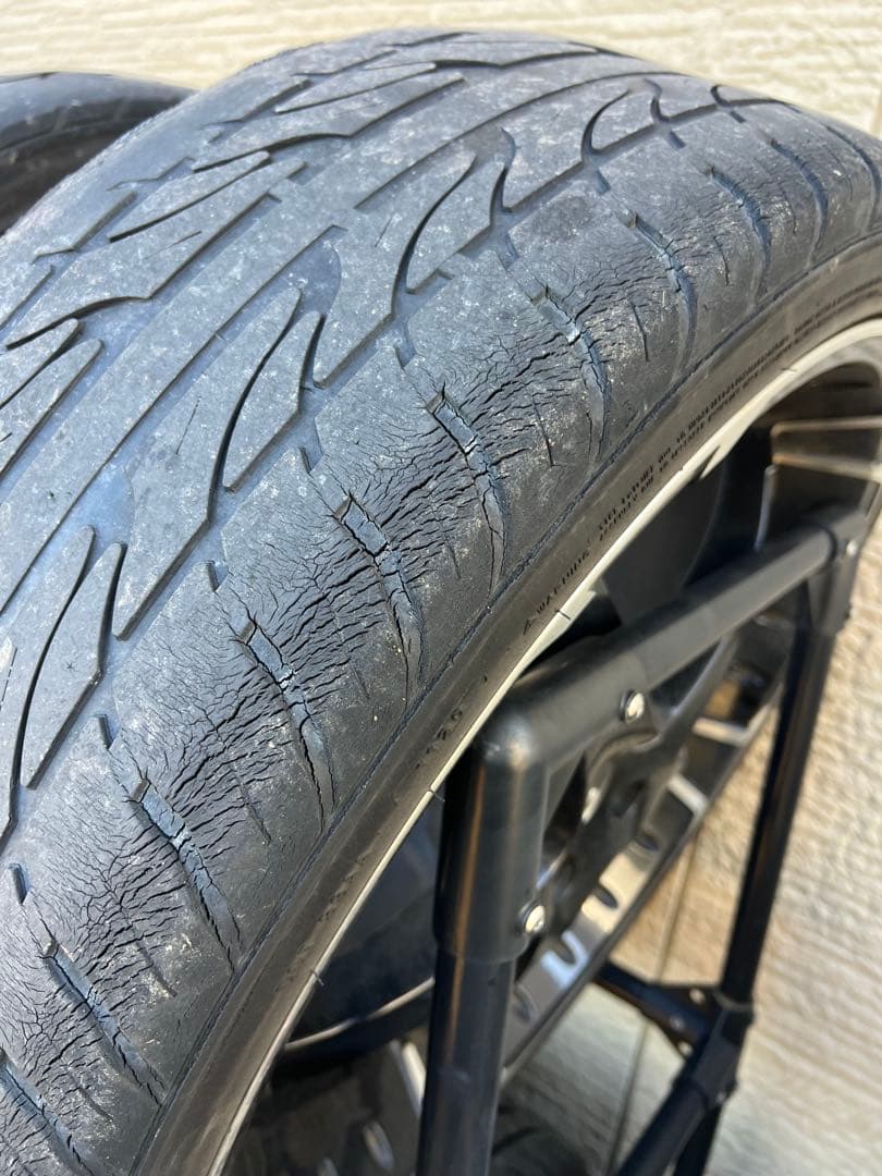 T*ル様 22インチ ホイールセット タイヤ付き