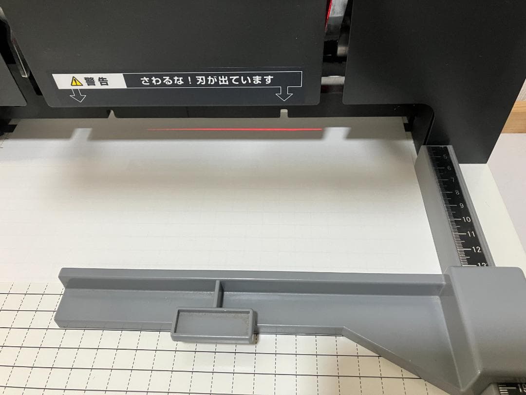 PLUS PK-513LN-A かんたん替刃交換　裁断機　中古品