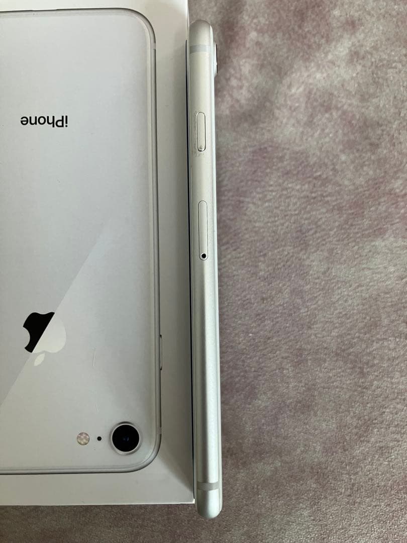 iPhone8 256GB シルバー　SIMフリー