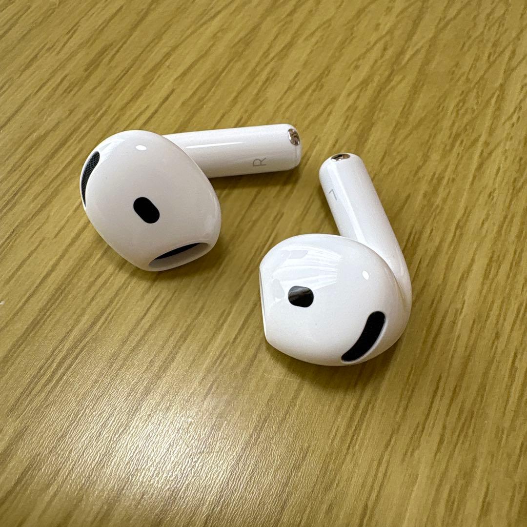 純正　AirPods 4（エアーポッズ 4） アクティブノイズキャンセリング搭載
