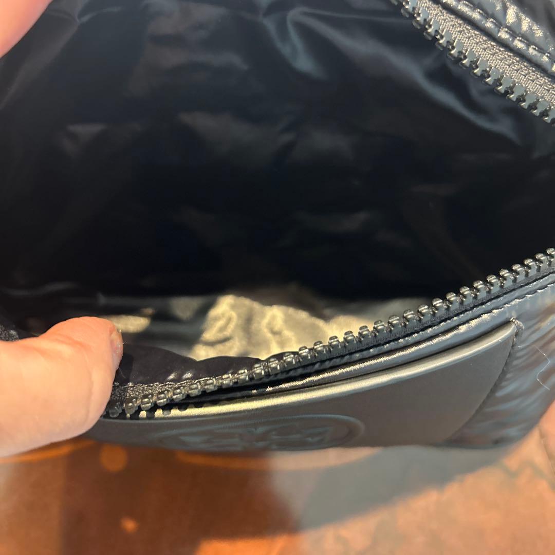 トリーバーチ　ボディバッグ