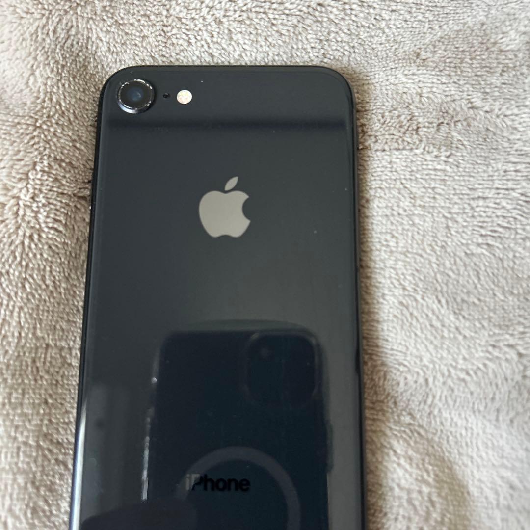 スマートフォン本体 iPhone8 64GB