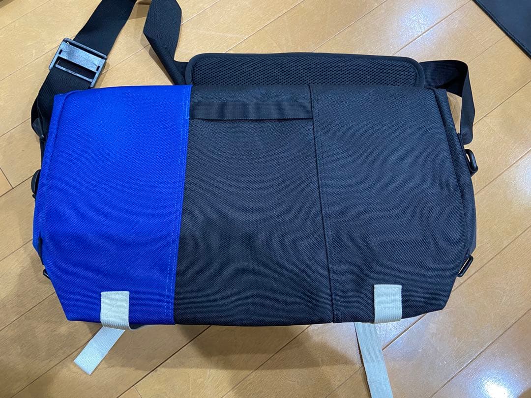 TIMBUK2 メッセンジャーバッグ 黒/青 Mサイズ